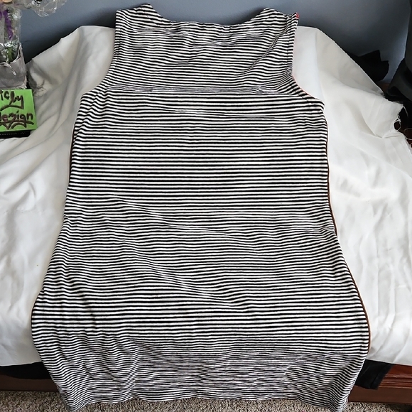 Juicy Couture Striped Midi Dress with Red and Brown Accents - Picture 7 of 8